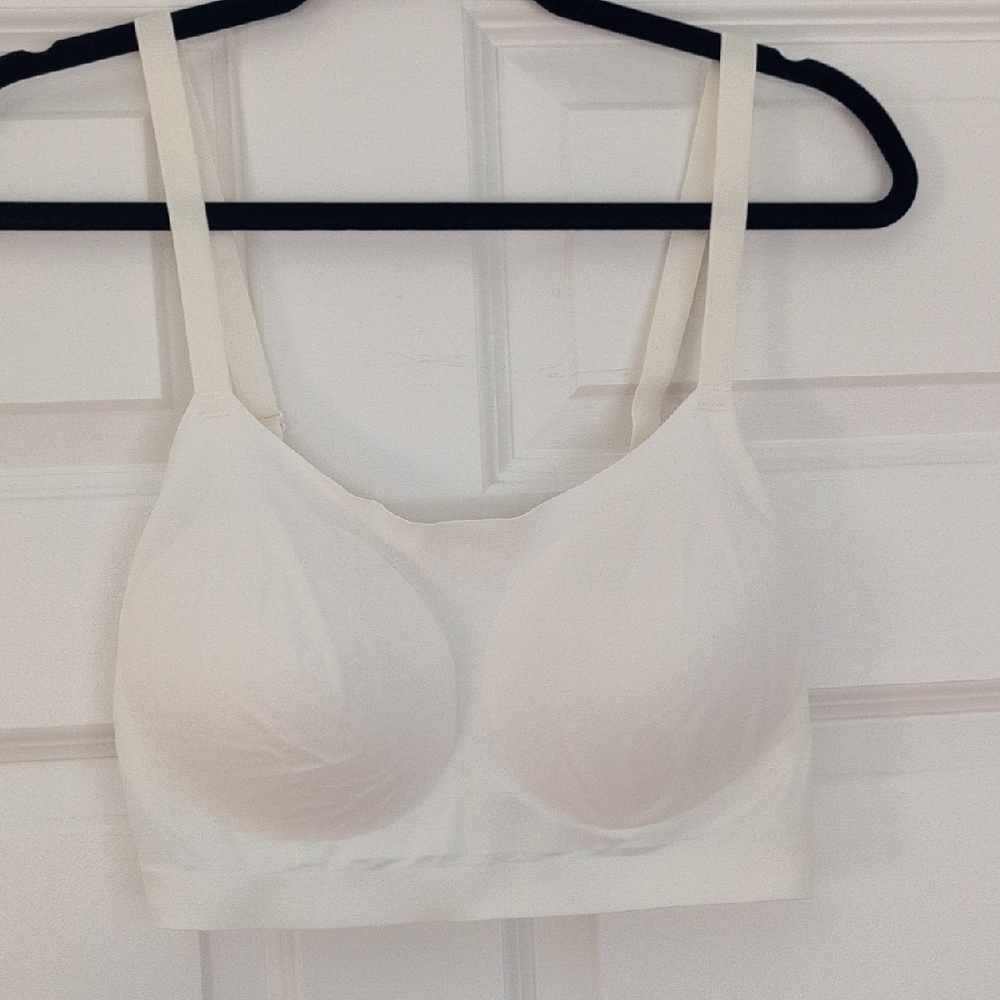 Seamless Padded Bralette - Cream